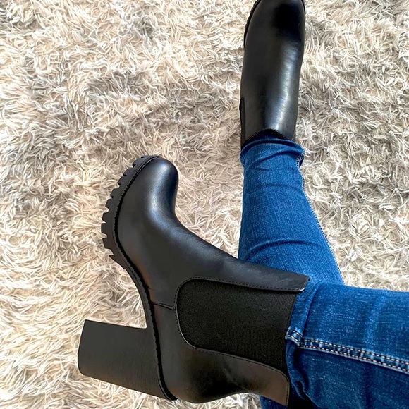 Soda Shoes - Ankle Boot Chelsea Chunky Heel Elastic Sexy Shoe Size 11